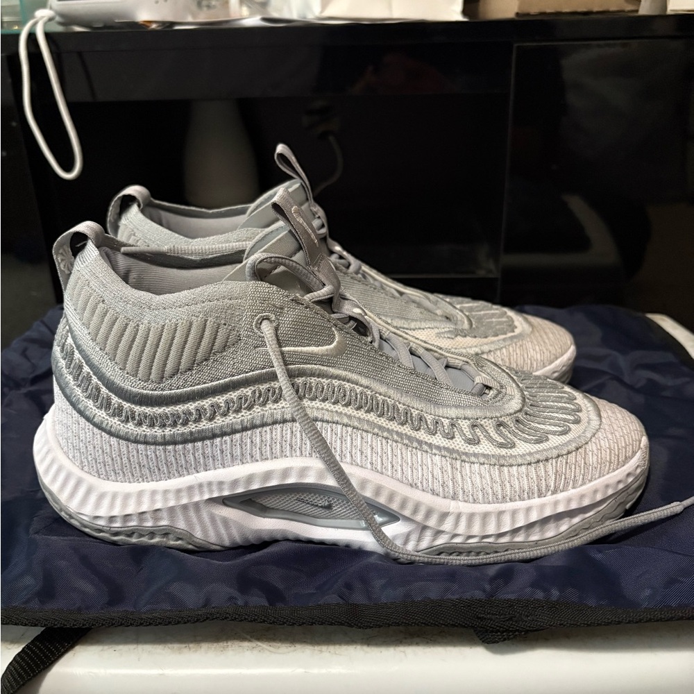 Nike Cosmic Unity 3 — grey - Picture 2 of 6